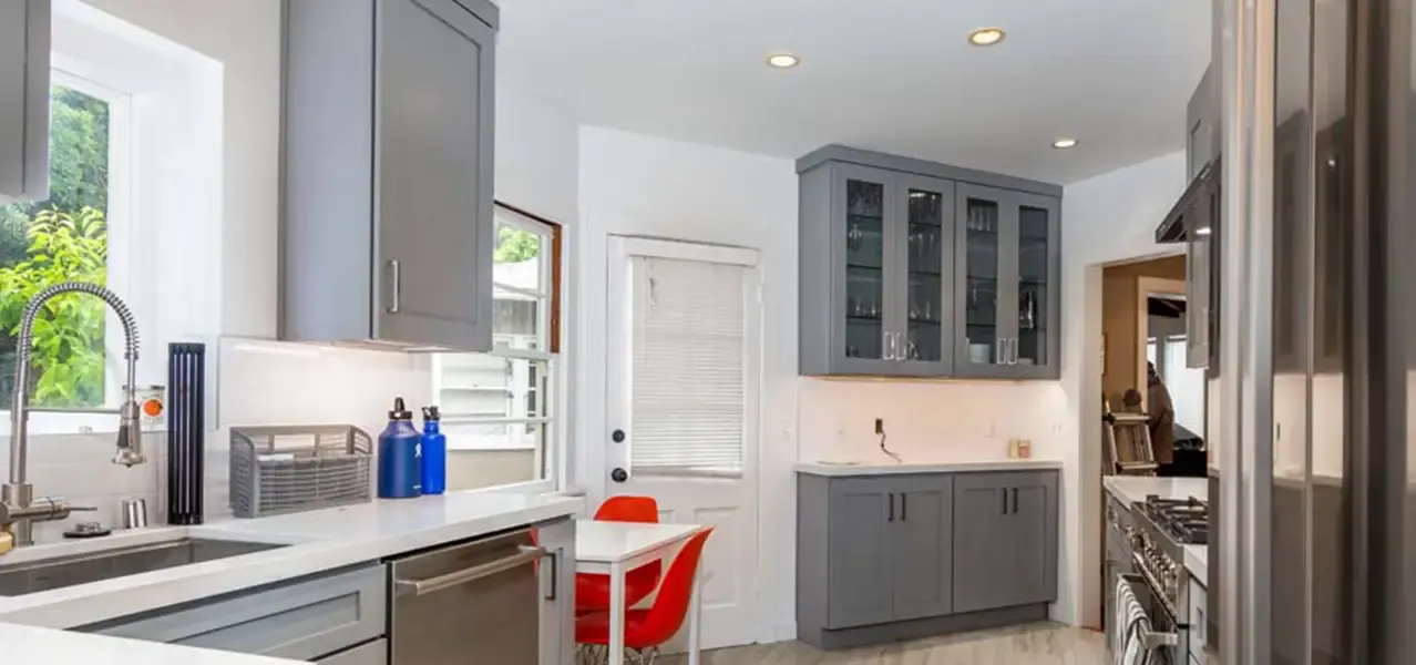 proj hollywood beachwood kitchen gallery 3