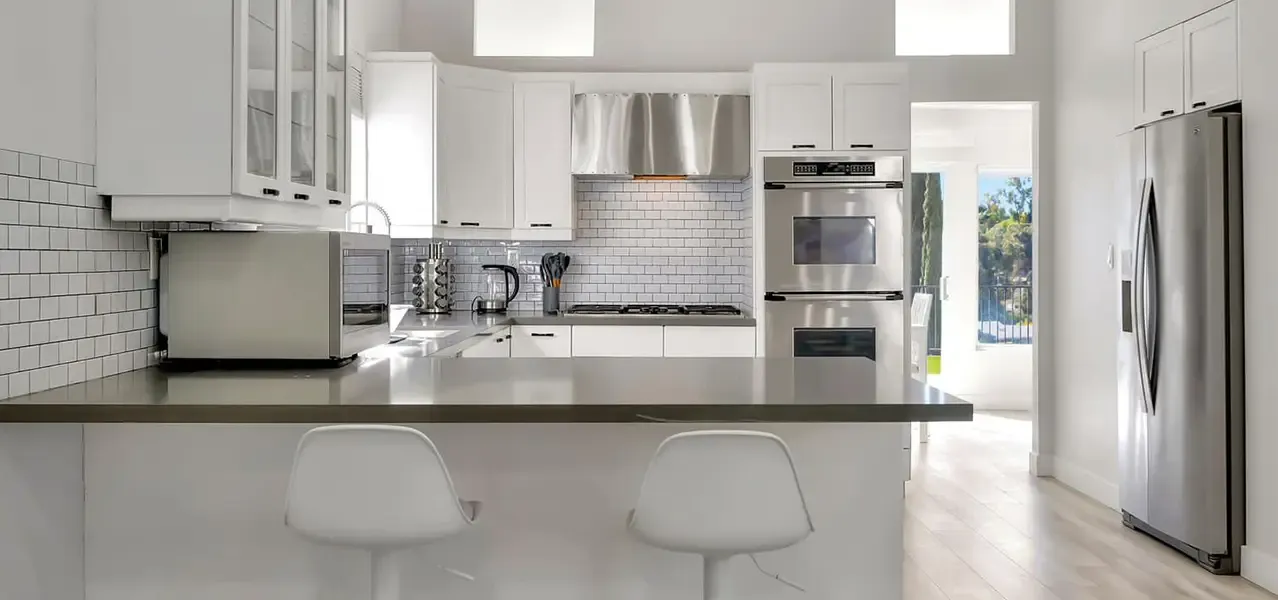 proj woodland hills bright renovation gallery 9