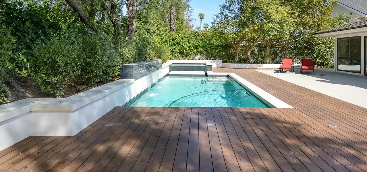 proj woodland hills serene backyard gallery 3