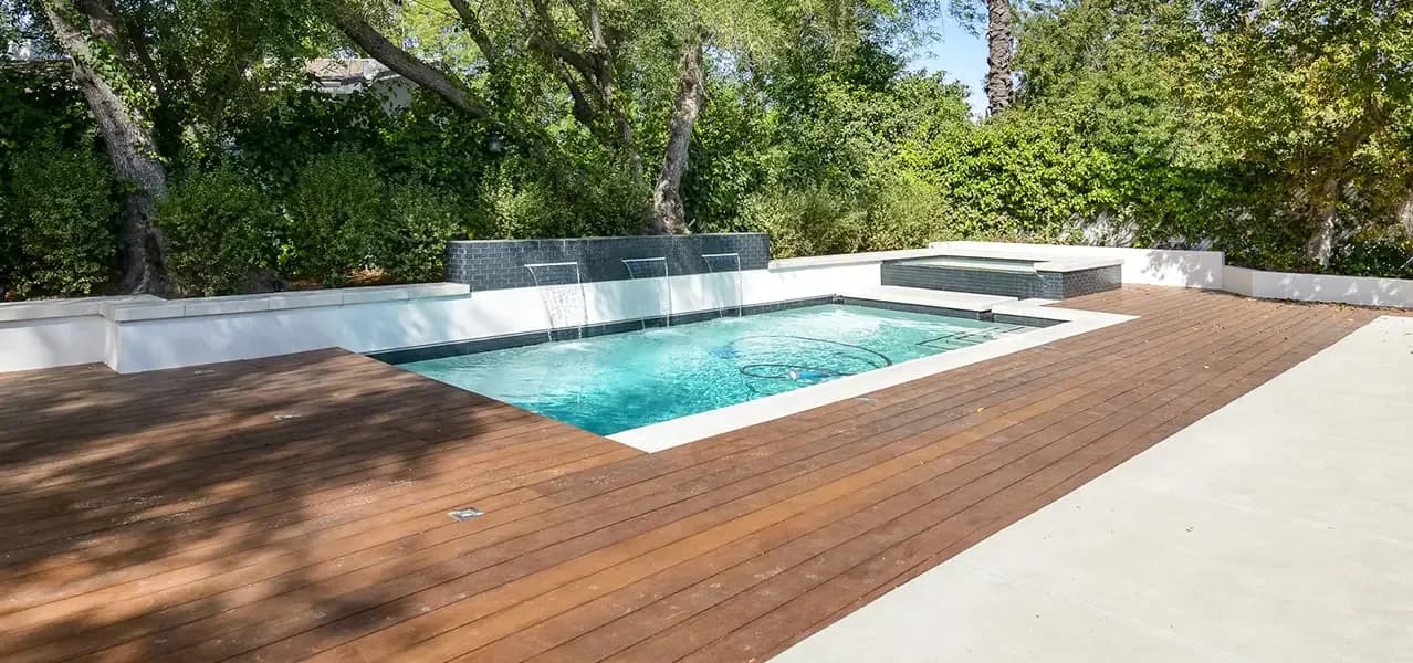 proj woodland hills serene backyard gallery 8