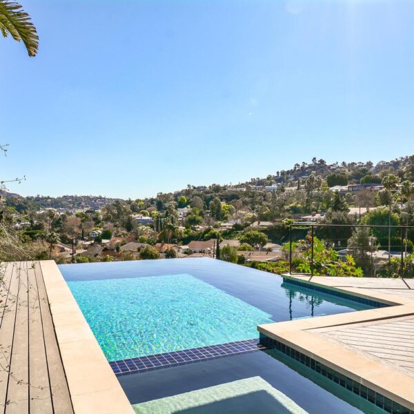 11000 Wrightwood Pl Studio large 008 27 Pool Outdoor 1500x1000 72dpi min - Services