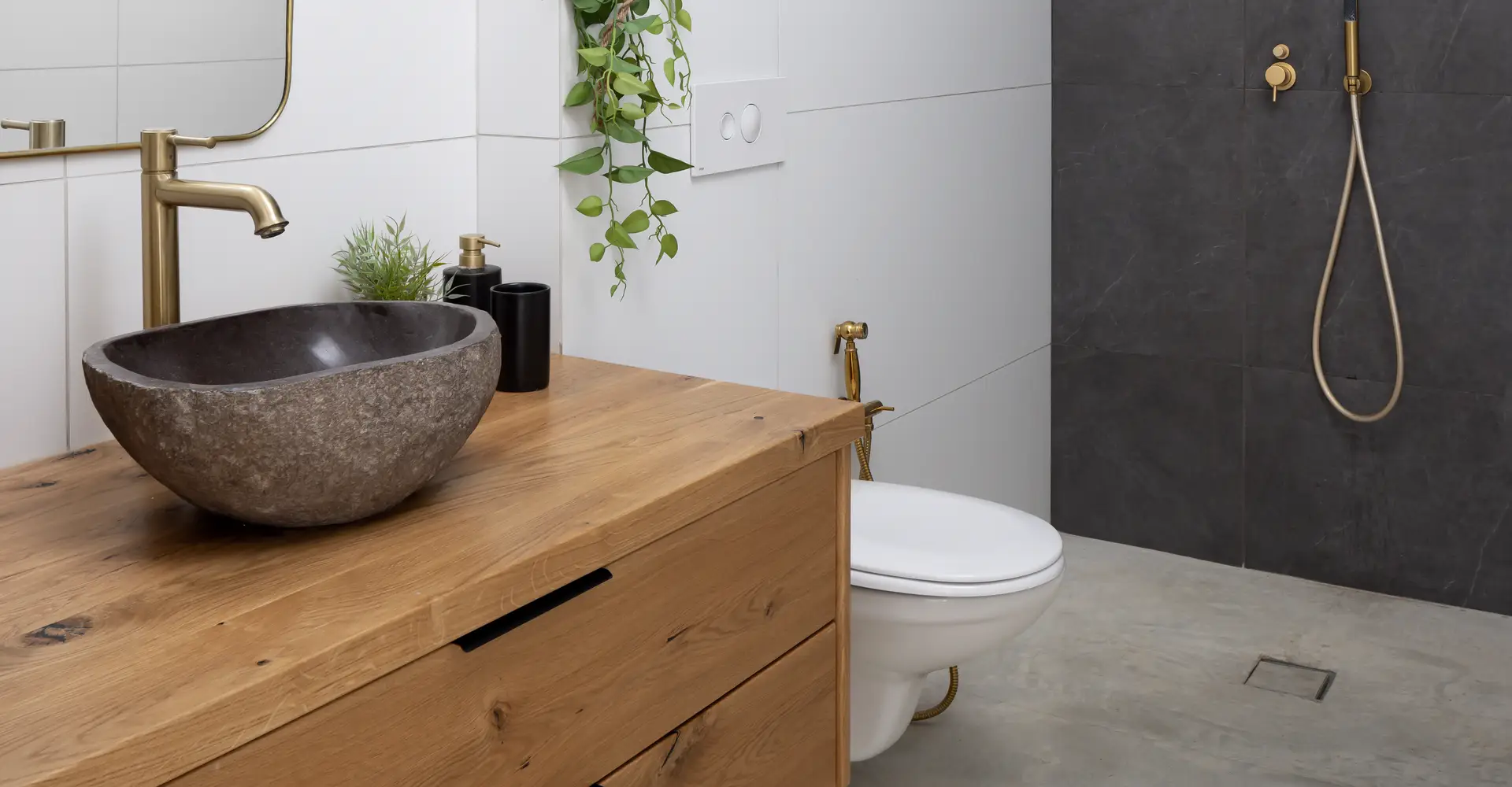 Bathroom Remodeling in Woodland Hills