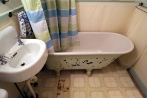 vintage bathroom remodels